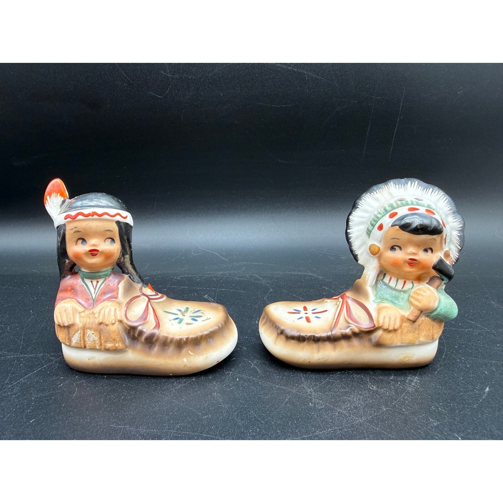 VTG MCM Salt & Pepper‎ Shakers Native American Chief Maiden in Moccasins Japan